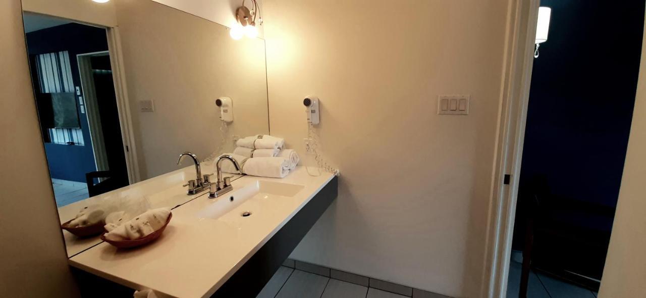 Motel Chute Des Peres Dolbeau-Mistassini Экстерьер фото