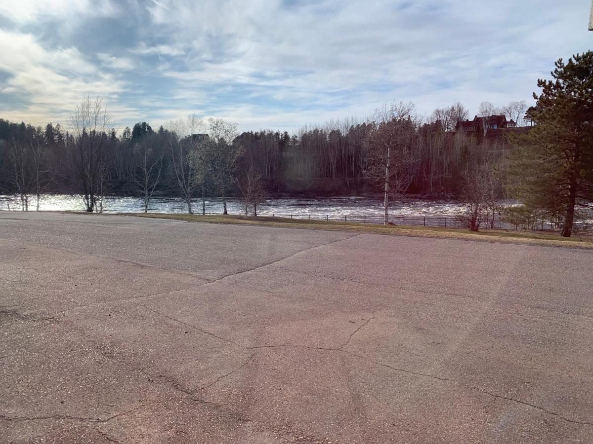 Motel Chute Des Peres Dolbeau-Mistassini Экстерьер фото